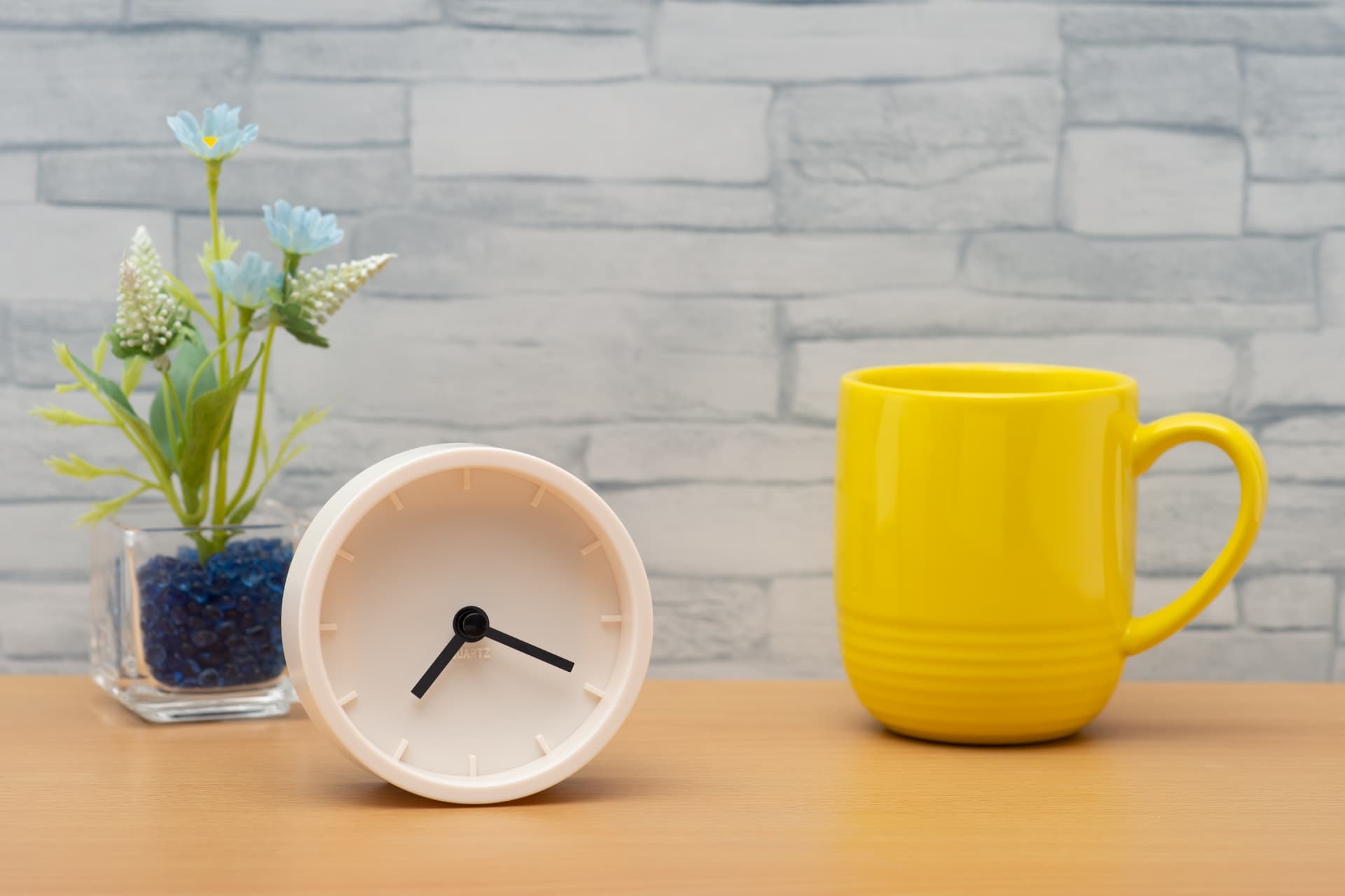 こまめな休憩と目のリフレッシュを行う